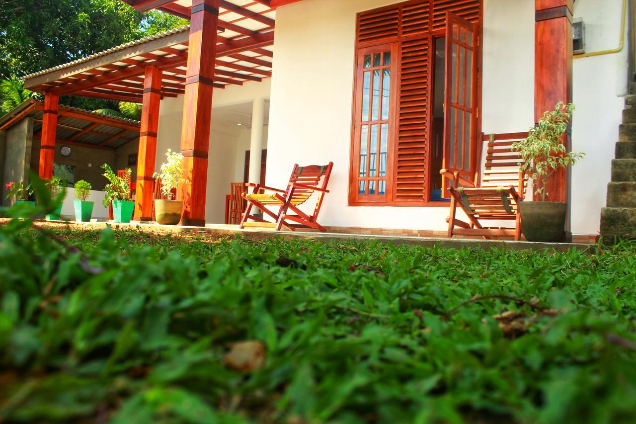 Hotel Tissamaharama Exterior foto